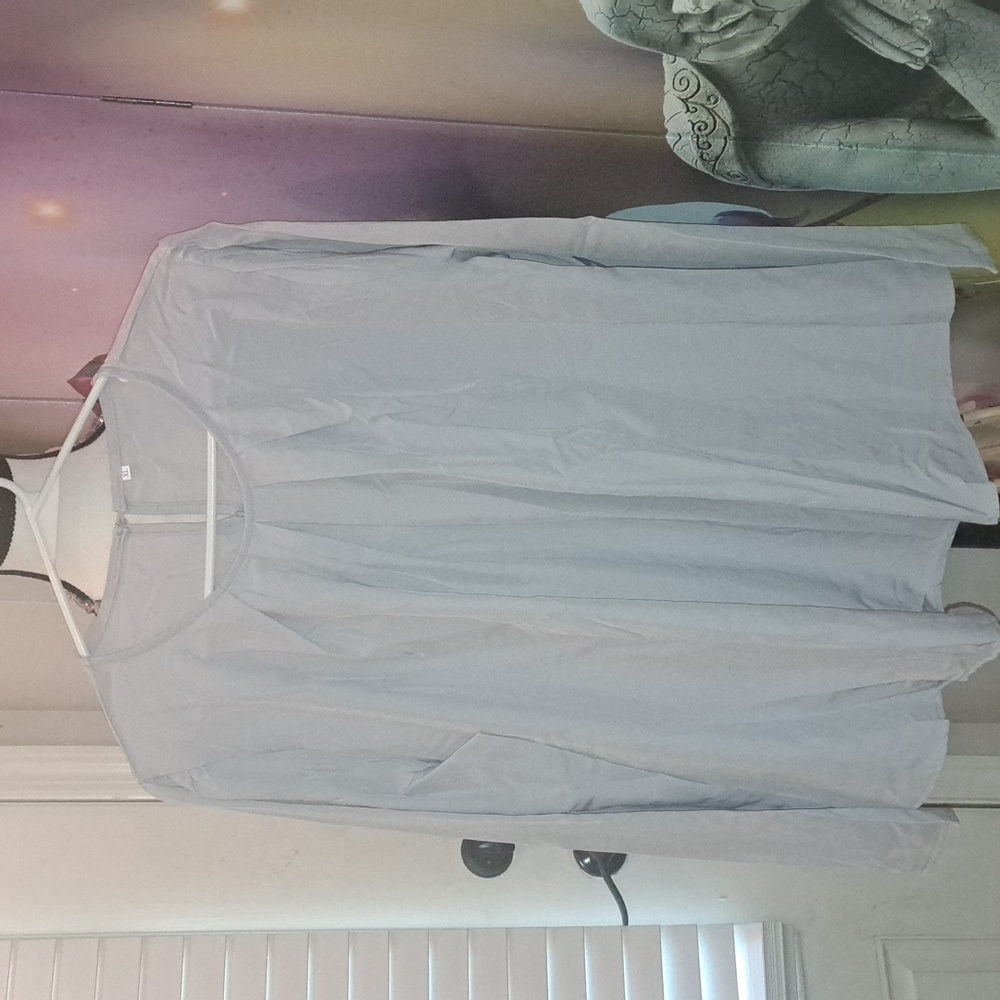NWT LA MODE BLOUSE